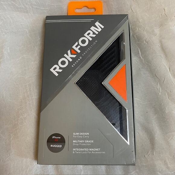 Brand NEW ROKFORM iPhone XR Mounts Anywhere Black Phone Case - Picture 1 of 4